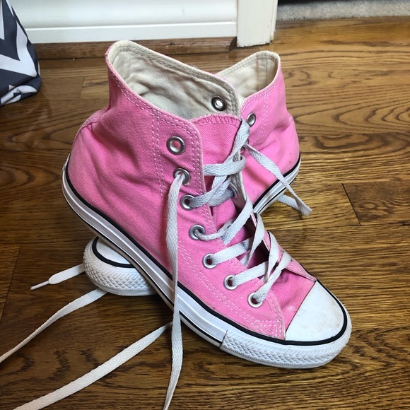 Converse Shoes - Hot pink converse